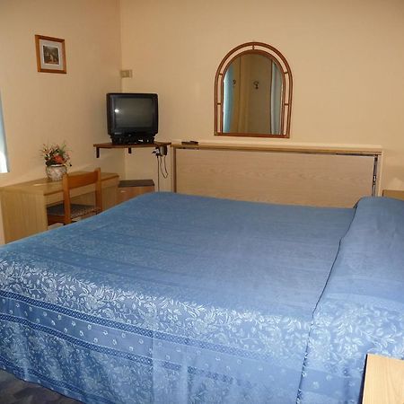 Hotel Astoria Altopascio Cameră foto